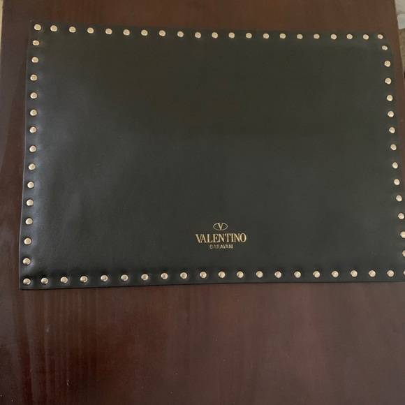 Authentic Valentino Envelope Clutch - Picture 5 of 8